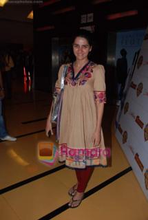 Shruti Seth feet photo 3