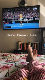 Shruti Seth feet photo 20