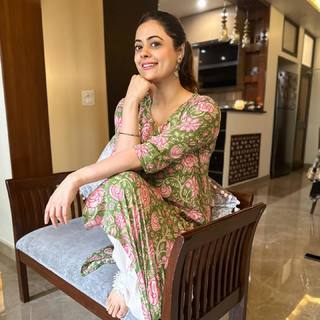 Shruti Sodhi feet photo 11