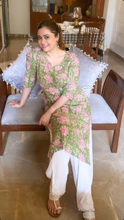 Shruti Sodhi feet photo 10
