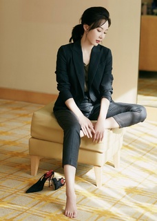 Shu Chen feet photo 6