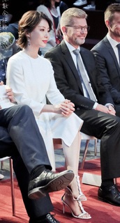 Shu Chen feet photo 5