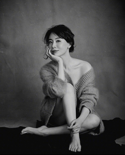 Shu Chen feet photo 2