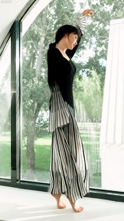 Shu Chen feet photo 3