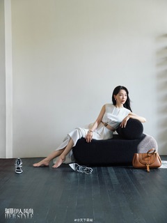 Shu Chen feet photo 1