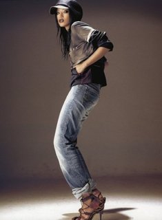 Shu Qi feet photo thumbnail