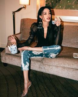 Shu Qi feet photo thumbnail