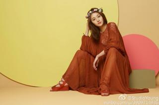 Shuang Zheng feet photo 11