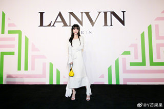 Shuang Zheng feet photo 19