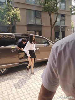 Shuang Zheng feet photo 8