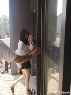 Shuang Zheng feet photo 3