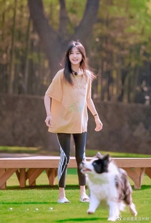 Shuang Zheng feet photo 8