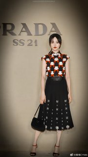 Shuang Zheng feet photo 15