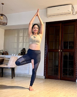 Shubhangi Atre Poorey feet photo 19