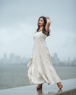Shubhangi Atre Poorey feet photo 14