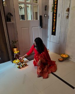 Shubhangi Atre Poorey feet photo 7