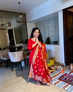 Shubhangi Atre Poorey feet photo 6