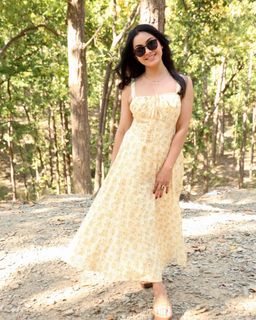 Shubhangi Atre Poorey feet photo 11