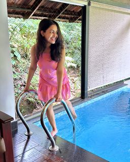 Shubhangi Atre Poorey feet photo 10