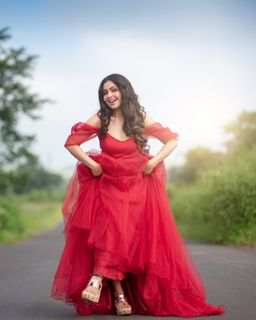 Shubhangi Atre Poorey feet photo 4