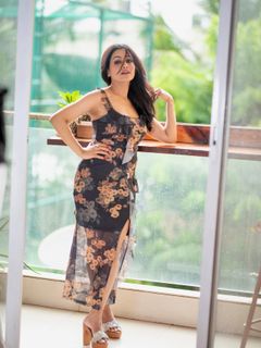 Shubhangi Atre Poorey feet photo 10