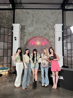 Shuhua Yeh feet photo 3
