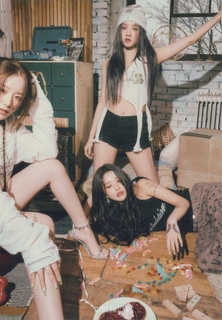 Shuhua Yeh feet photo 14