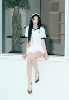 Shuhua Yeh feet photo 5