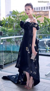 Shuying Jiang feet photo thumbnail