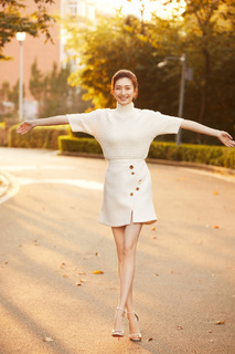 Shuying Jiang feet photo thumbnail