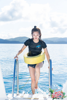 Shuying Jiang feet photo thumbnail