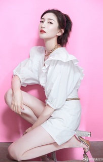 Shuying Jiang feet photo thumbnail