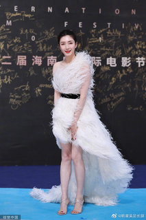 Shuying Jiang feet photo thumbnail