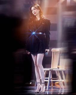 Shuying Jiang feet photo thumbnail