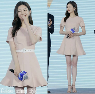 Shuying Jiang feet photo thumbnail