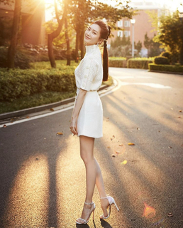 Shuying Jiang feet photo thumbnail