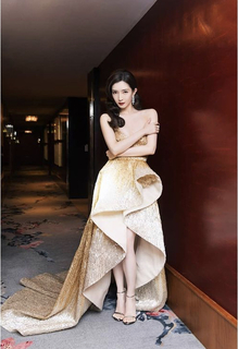 Shuying Jiang feet photo thumbnail