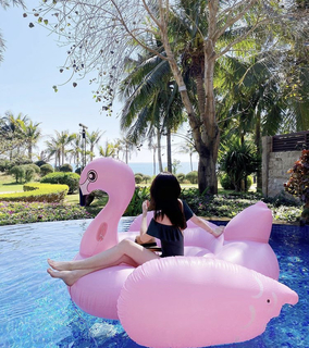 Shuying Jiang feet photo thumbnail