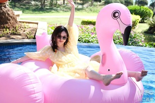 Shuying Jiang feet photo thumbnail