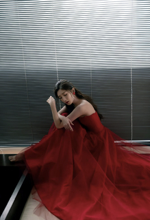 Shuying Jiang feet photo thumbnail