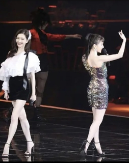 Shuying Jiang feet photo thumbnail