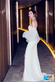 Shuying Jiang feet photo thumbnail