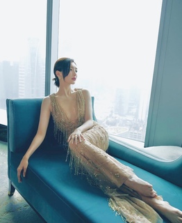 Shuying Jiang feet photo thumbnail