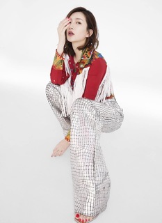 Shuying Jiang feet photo thumbnail