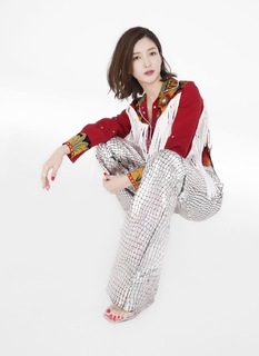 Shuying Jiang feet photo thumbnail