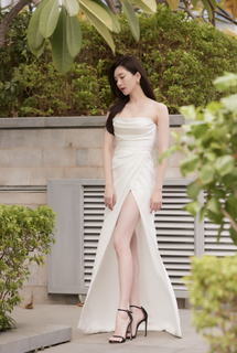 Shuying Jiang feet photo thumbnail