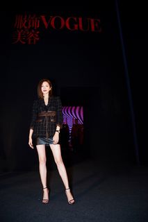 Shuying Jiang feet photo thumbnail