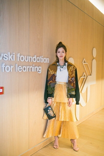 Shuying Jiang feet photo thumbnail