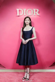 Shuying Jiang feet photo thumbnail