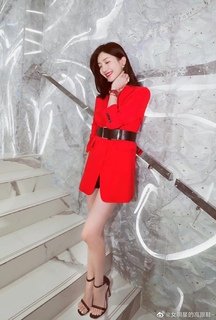 Shuying Jiang feet photo thumbnail